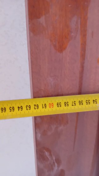 Hoja de puerta de madera con cristal