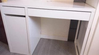 Escritorio blanco Lo vendo por falta de espacio