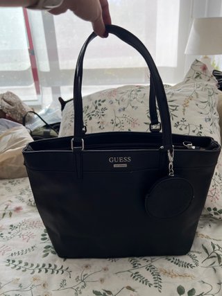 Bolso Grande Guess Negro