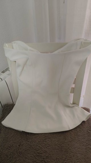 Top blanco escote Bardot