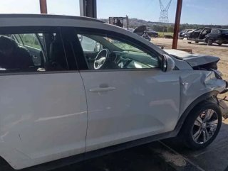 Puerta delantera derecha KIA SPORTAGE