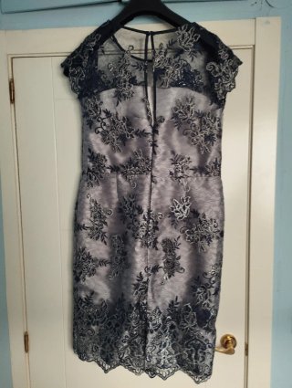 Conjunto abrigo y vestido fiesta