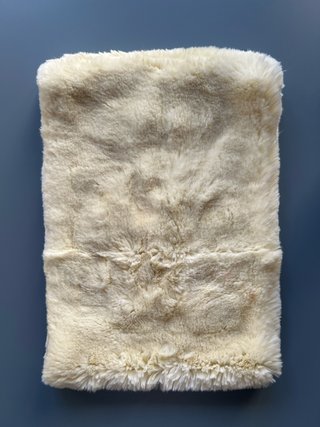 Cuello de pelo beige