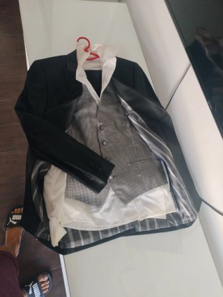Traje de novio CHARMAN 4 piezas