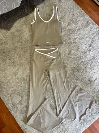 Conjunto Deportivo  Beige