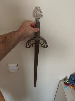 Espada decorativa antigua