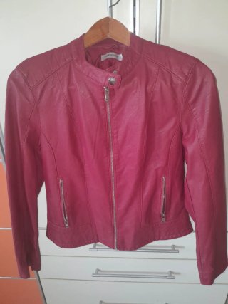 Giubbotto rosso effetto pelle
