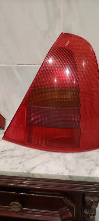 Pilotos Traseros Renault Clio 2 Fase 1 (Valeo)