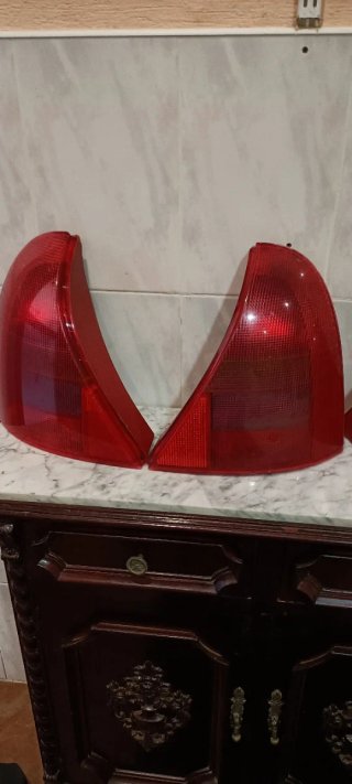 Pilotos Traseros Renault Clio 2 Fase 1 (Valeo)