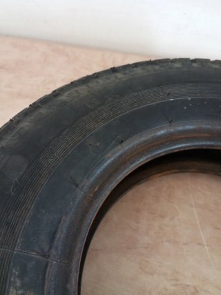 Neumático Lambretta Vespa