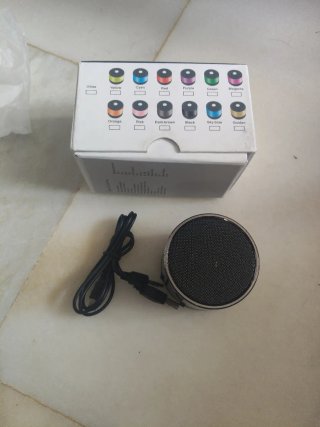Altavoz Bluetooth Portátil Plateado