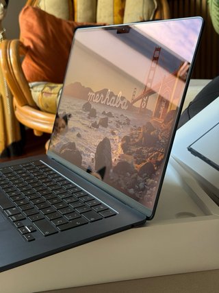 Apple MacBook M2 15” 2023