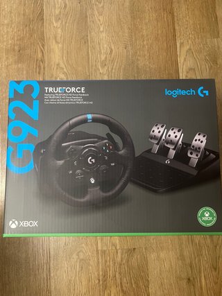 Volante Logitech G923 + pedales y cambio de marcha