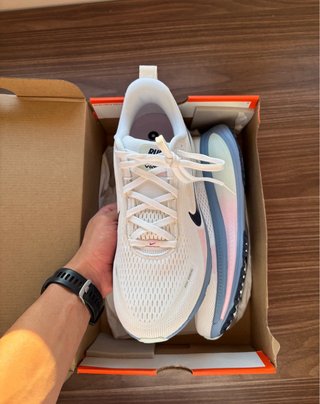 Zapatillas Nike Vomero 18 Talla 42.5