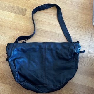 Bolso Hobo Grande Cuero Negro BIBA