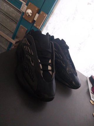 Zapatillas Negras Deportivas adidas yeezy