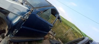 Puerta delantera izquierda NISSAN