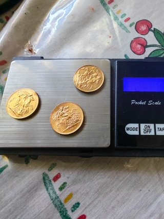 Moneda de oro soberano- 641-96-83-95.