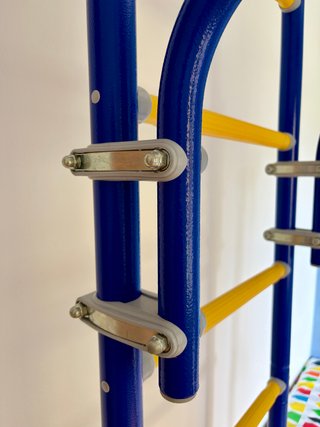 Barra de pared infantil con accesorios