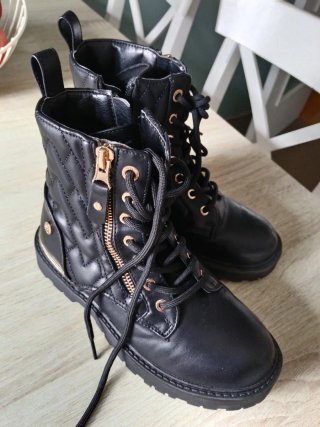 Botas niña negras marca Xti