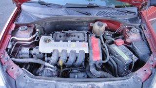 Renault Clio 1.2 gasolina 75 cv.(2004)-128.000 km.
