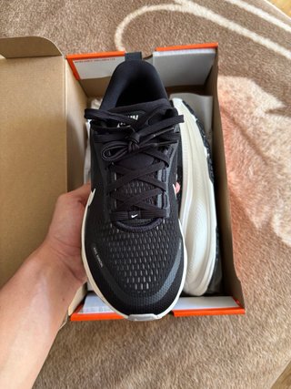 Nike Vomero 18 Talla 39