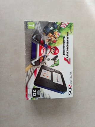 Nintendo 2DS Edizione Mario Kart 7