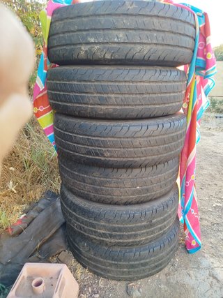 Neumáticos con llanta Continental 215/75 R16C
