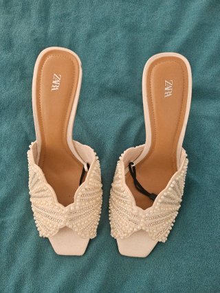 Sandalias Zara con Perlas