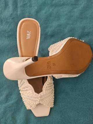 Sandalias Zara con Perlas