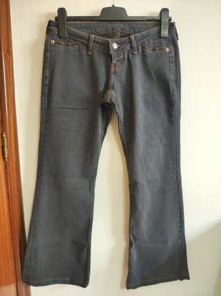 Vaqueros H&M grises oscuros
