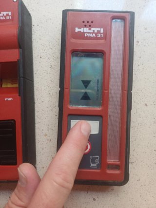 Receptor Láser Hilti PMA31+Soporte protector PRA81