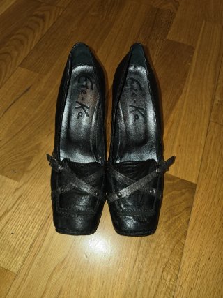 Zapatos de tacón Gie-Ka negros