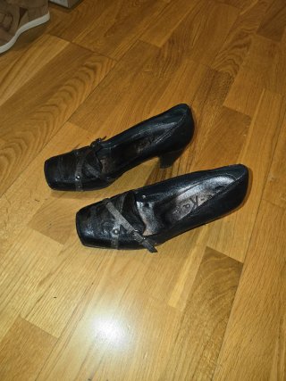 Zapatos de tacón Gie-Ka negros