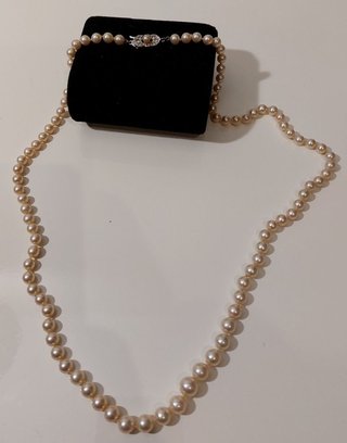 Collar antiguo de 92 perlas de 1950, b. oro y pied