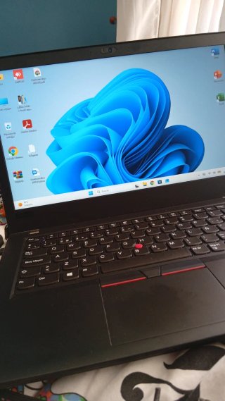 Portátil Lenovo Negro