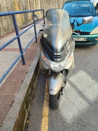 Suzuki Burgman 250