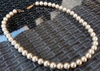 Collar antiguo 1960 de perlas y oro de Majorica