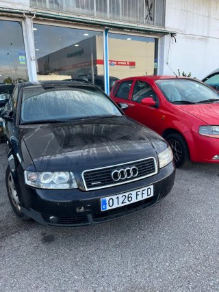Audi A4 Avant 2.5TDI V6 Quattro AVERIADO