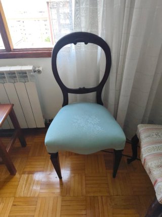 Silla de comedor madera tapizada