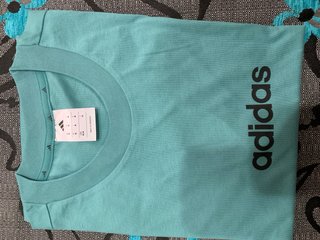 Camiseta adidas M y Calcetines 39-42