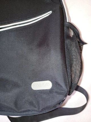 Mochila cruzada mono negra