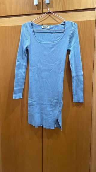 Vestido Ceñido Azul Cielo Stradivarius