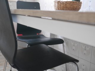 Mesa  y sillas de comedor madera y metal