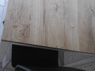 Mesa  y sillas de comedor madera y metal