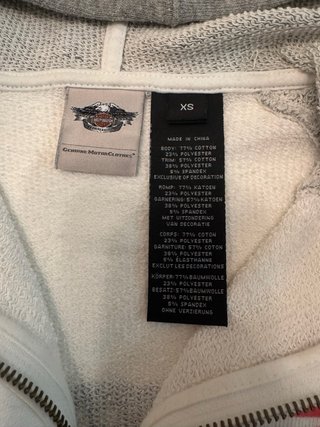 Chaqueta con Capucha y Cremallera