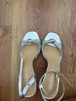 Sandalias de fiesta plateadas Marypaz Talla 37