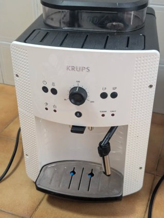 Cafetera Superautomática Krups Blanca