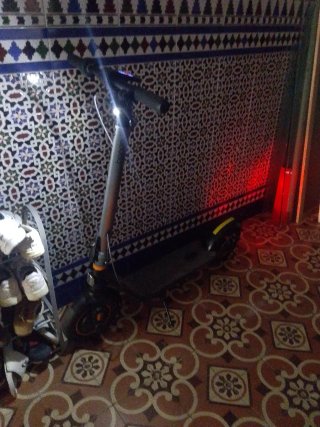 Patinete Eléctrico Bongo D30 XL usado sólo un mes