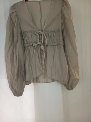 Camisa beige manga larga